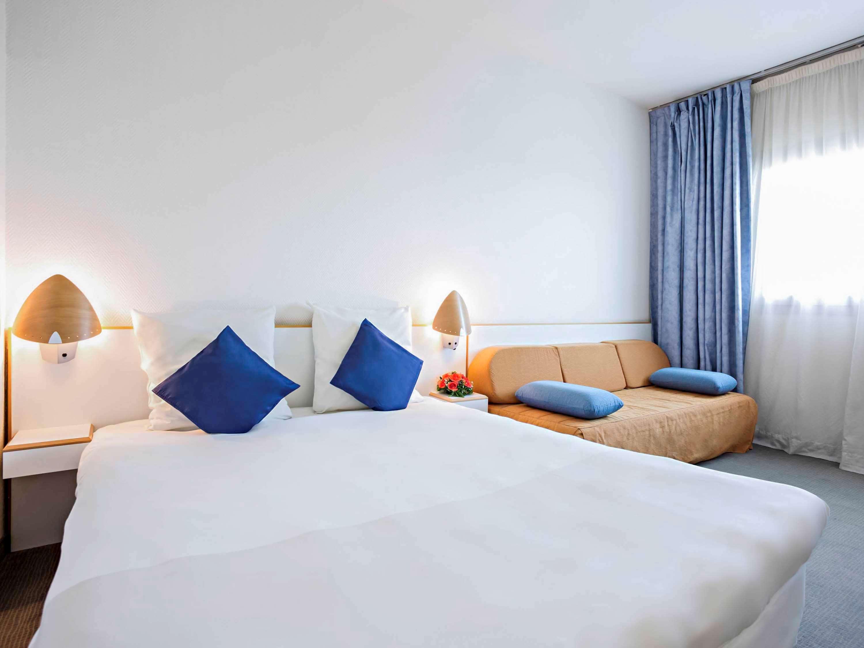 Novotel Caserta Sud Exterior photo