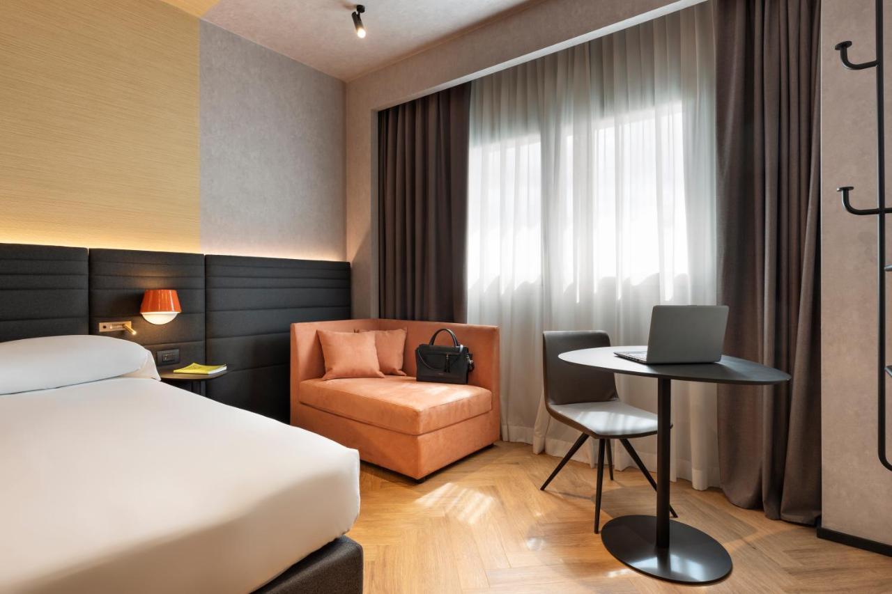 Novotel Caserta Sud Exterior photo