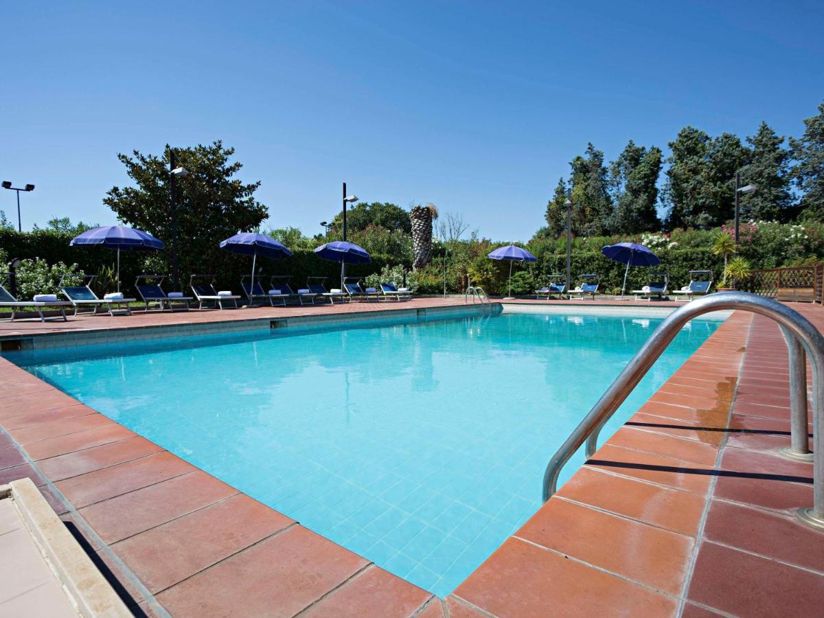 Novotel Caserta Sud Exterior photo