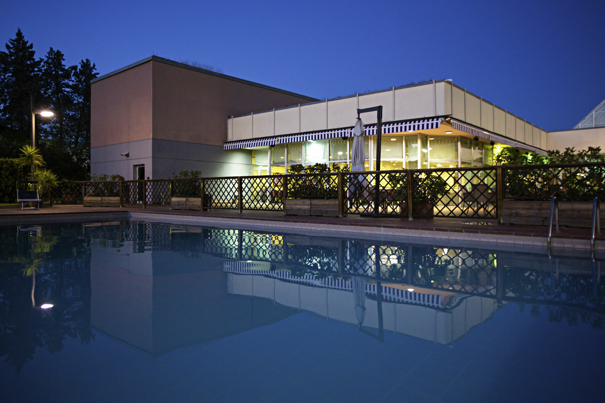 Novotel Caserta Sud Exterior photo